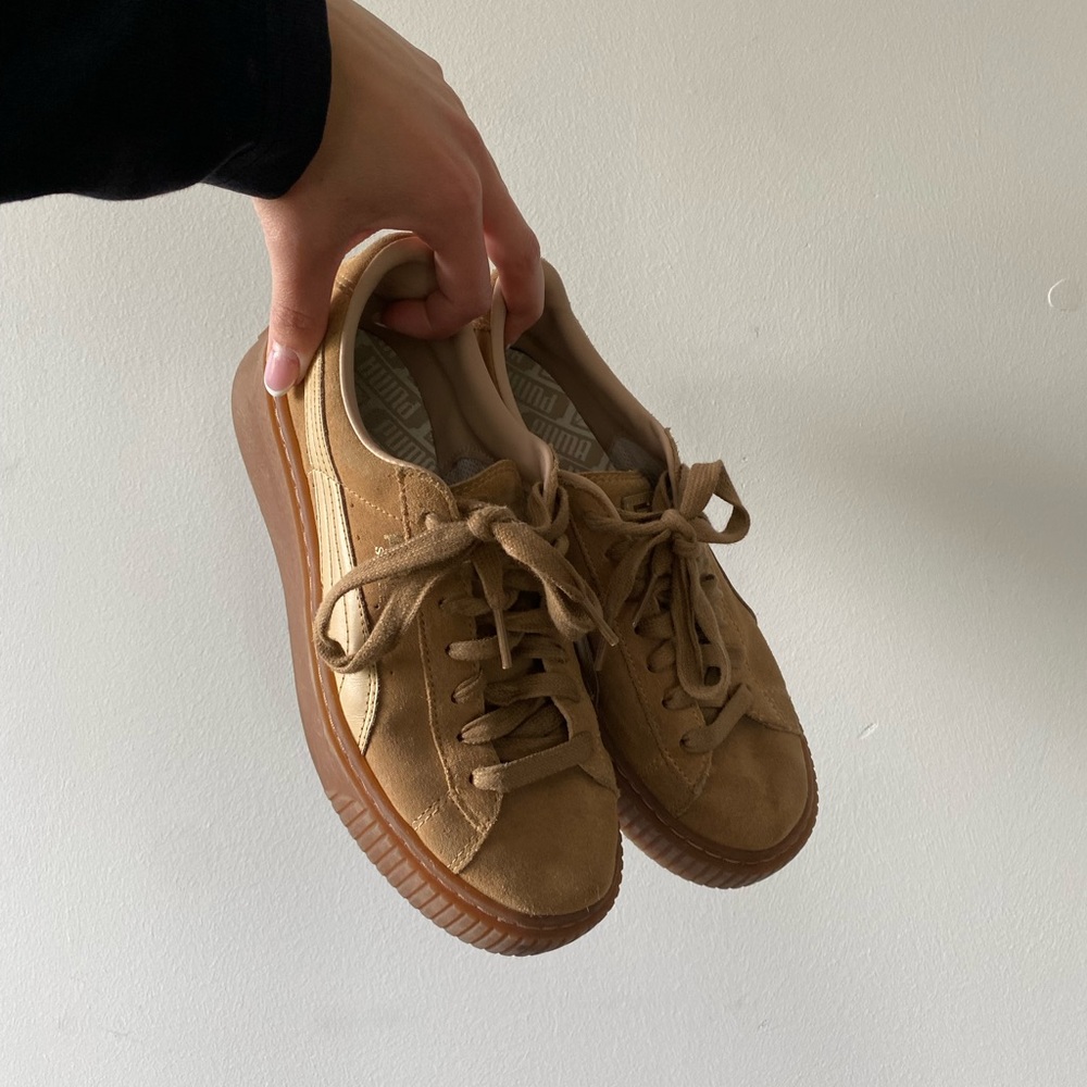 SNEAKERS- Puma- Beige